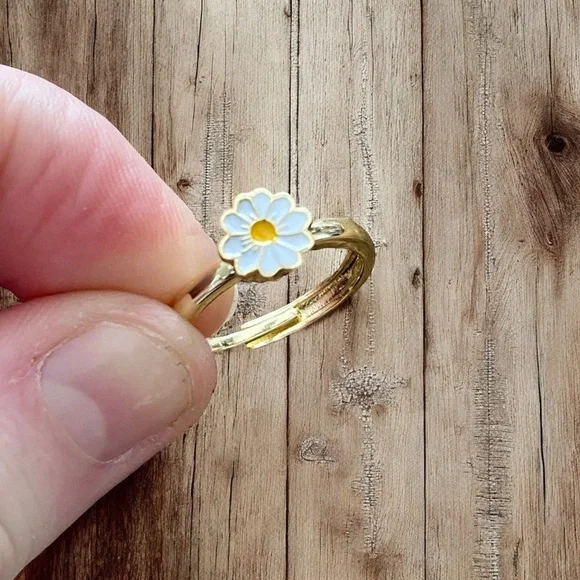 Adjustable Fidget Spinner Daisy Flower Rings - Picture 3 of 11